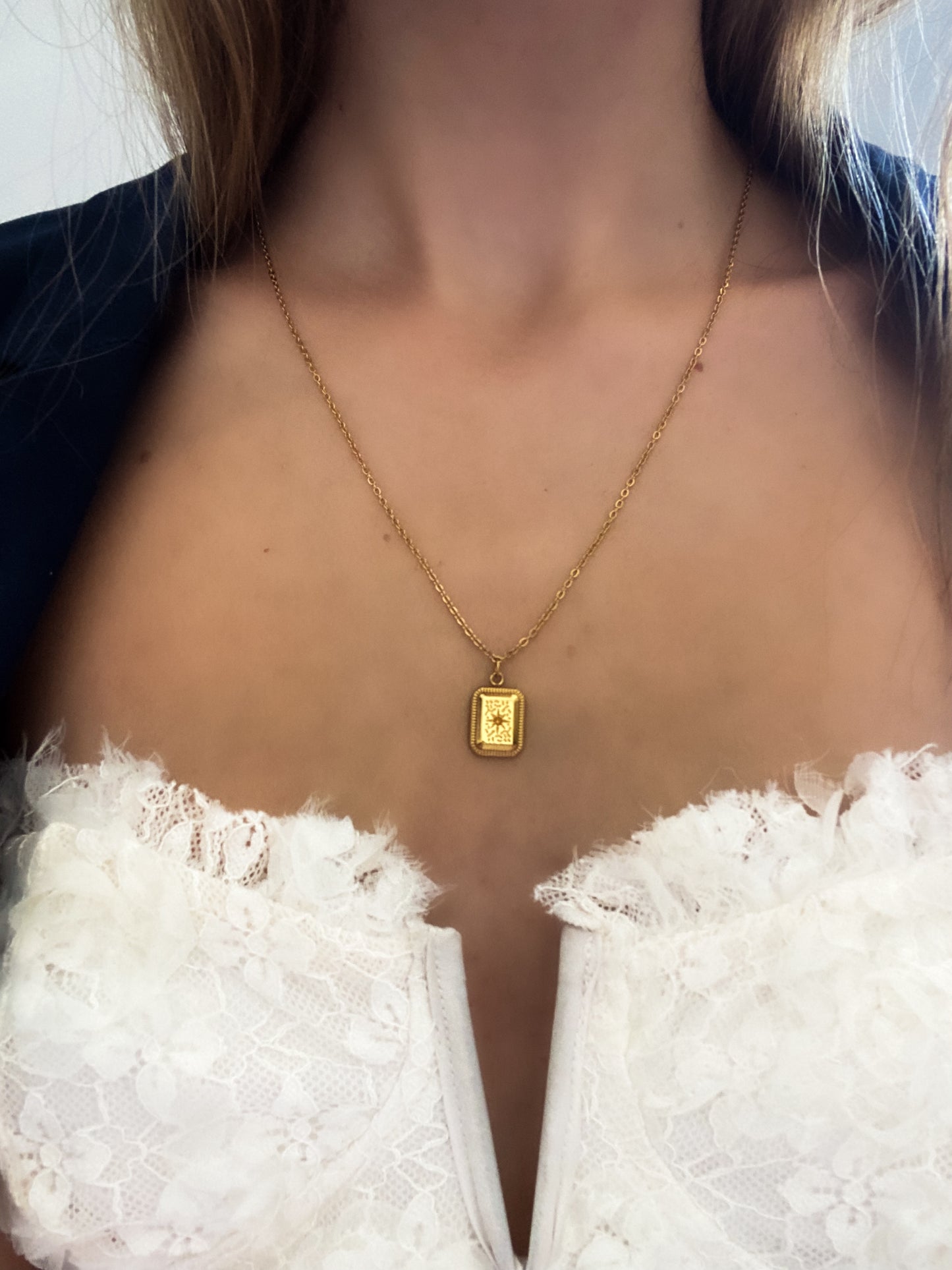 Collier pendentif rectangle étoile