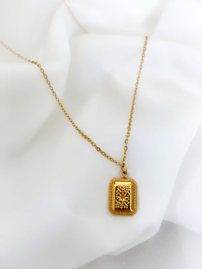 Collier pendentif rectangle étoile